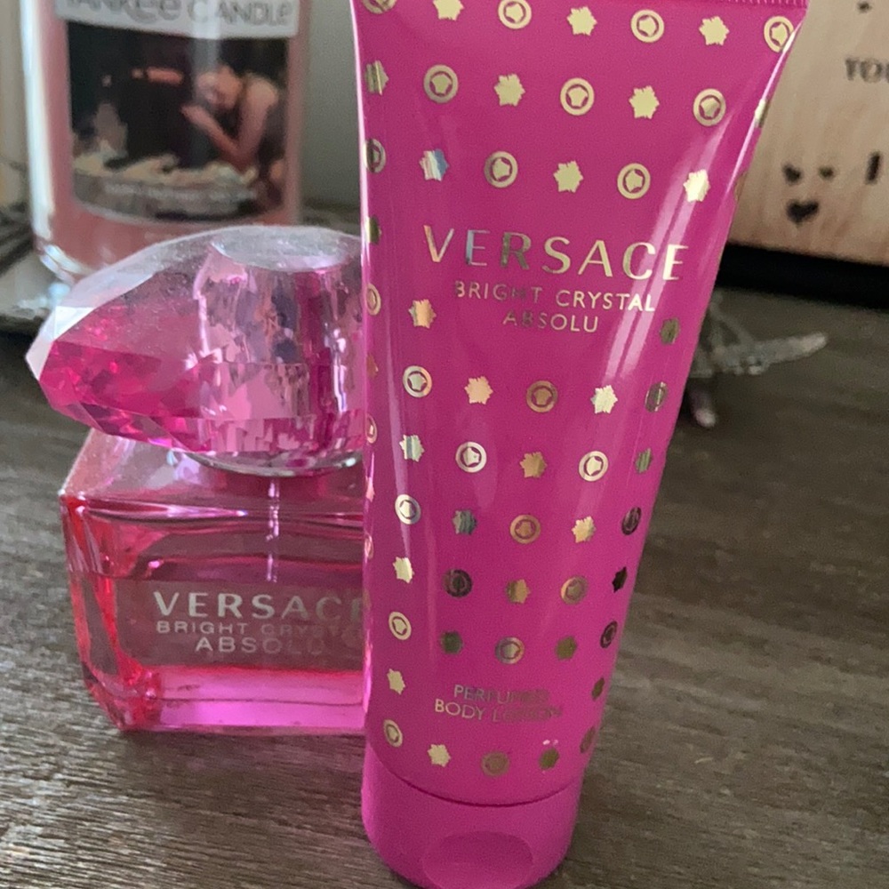 Versace perfume